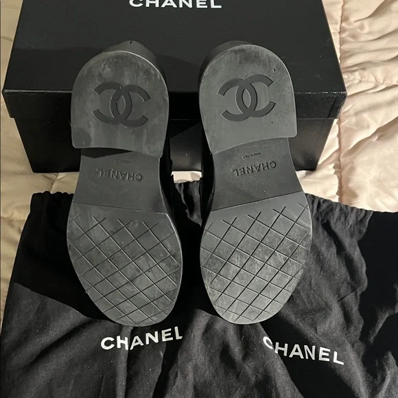 Chanel Black Platform Leather Loafers - Picture 12 of 12